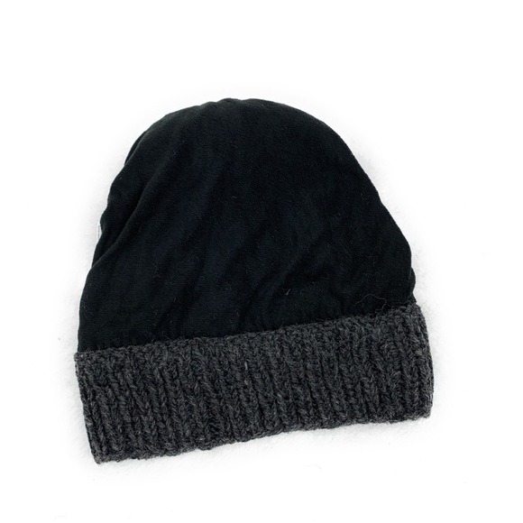 Handmade Wool Beanie Chunky Knit Unisex Design - Picture 4 of 4